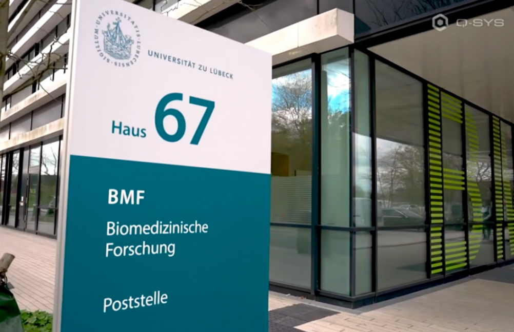 1769569659308671.jpg q-sys-2025-07-04-daxue1.jpg